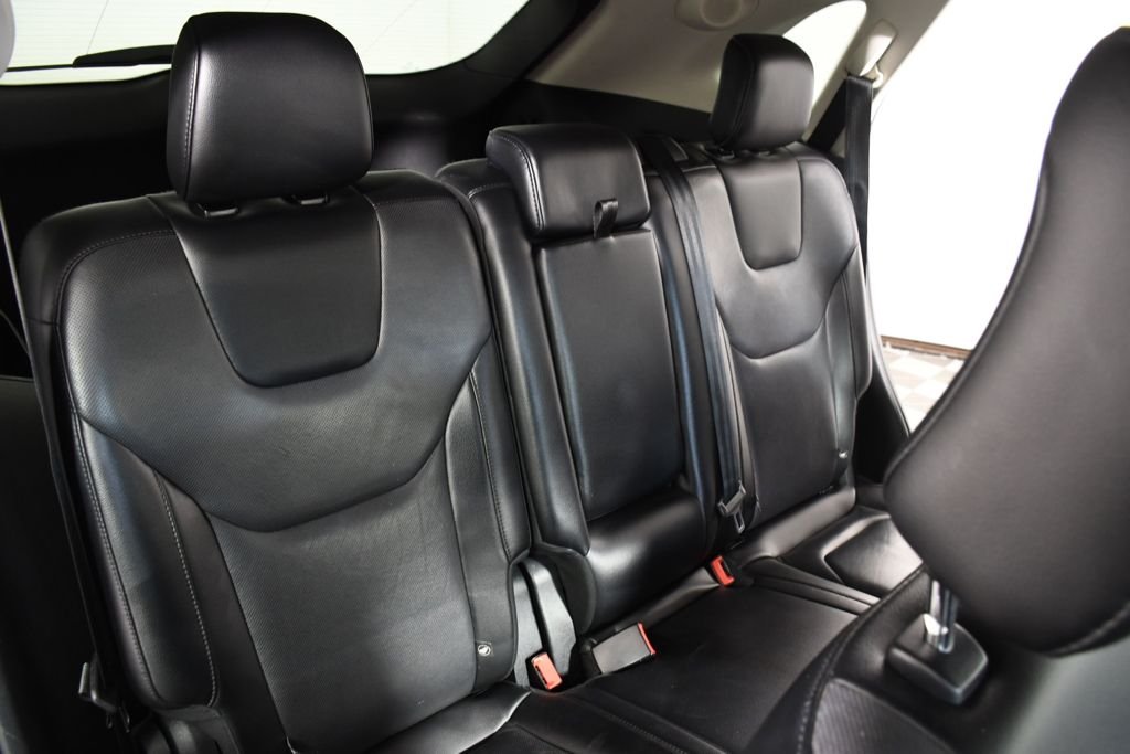 Used 2022 Agate Black Metallic Ford Titanium image 23