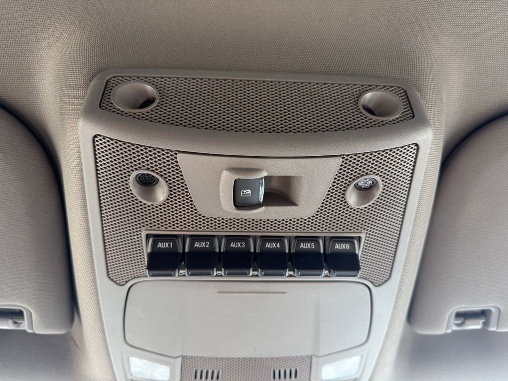 Used 2022 Agate Black Metallic Ford XLT image 15