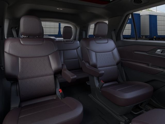 New 2026 Rapid Red Metallic Tinted Clearcoat Ford Platinum™ image 12