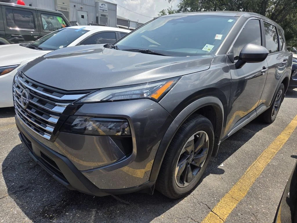 Used 2025 Gray Nissan SV image 1