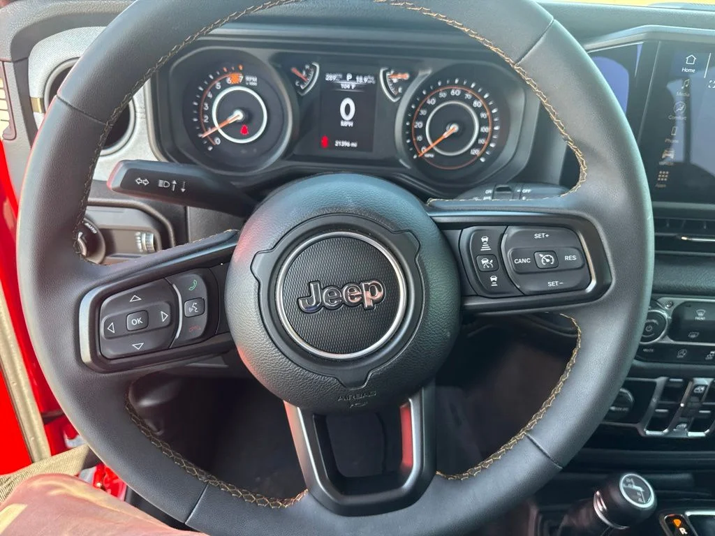 Used 2025 Red Jeep Sport S image 13