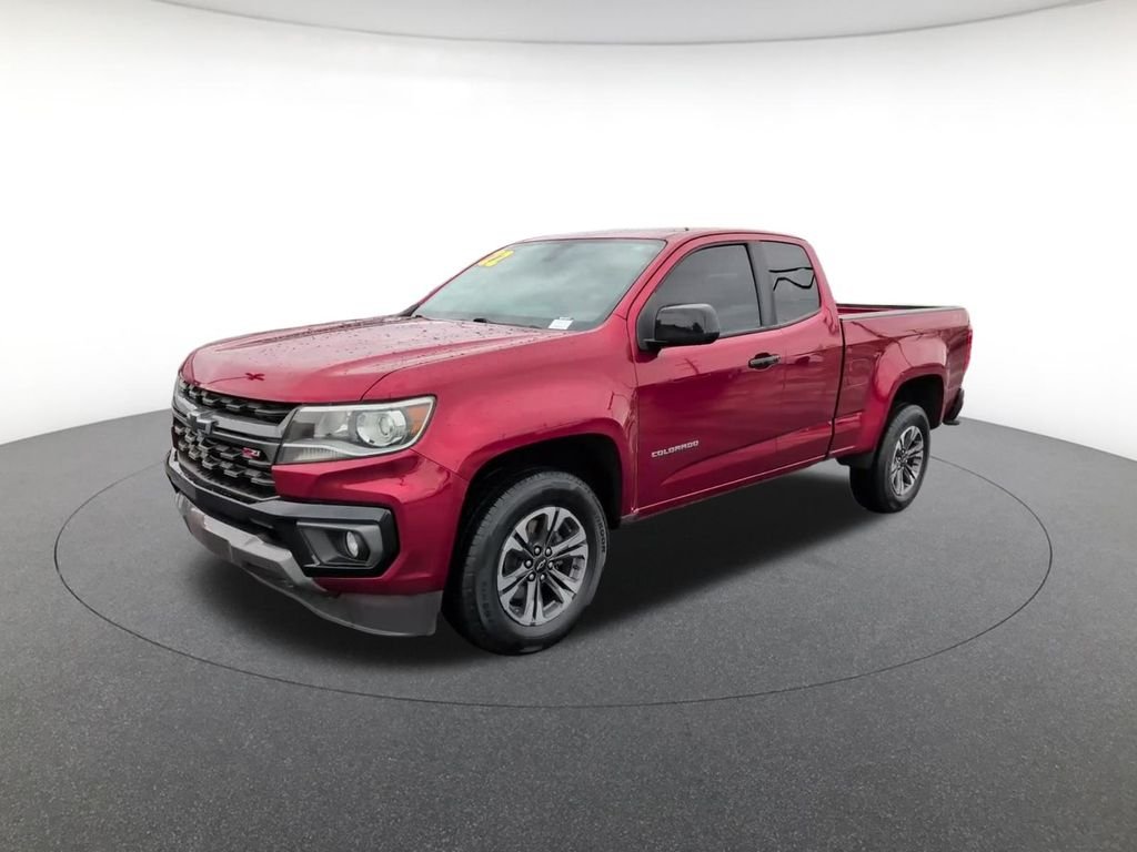Used 2022 Red Chevrolet Z71 image 15