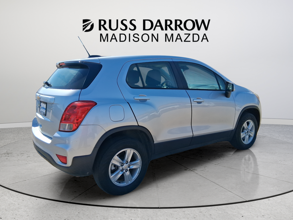 Used 2018 Silver Chevrolet LS image 5