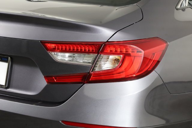 2018 Honda Accord LX - Photo 28
