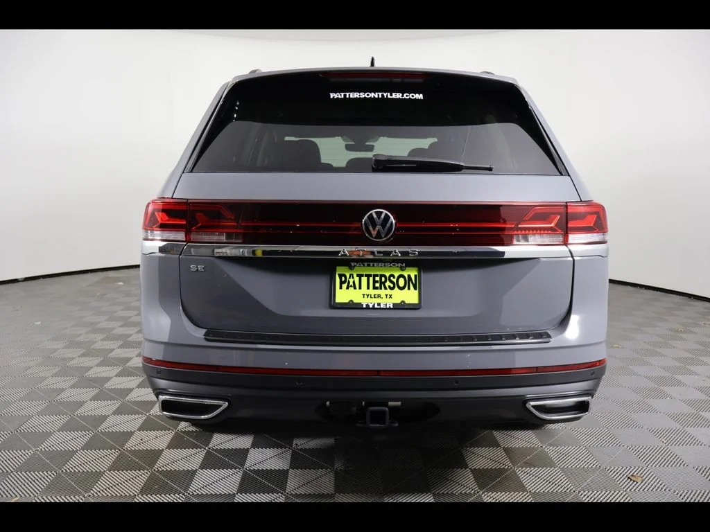 New 2026 Gray Volkswagen 2.0T SE w/Technology image 5