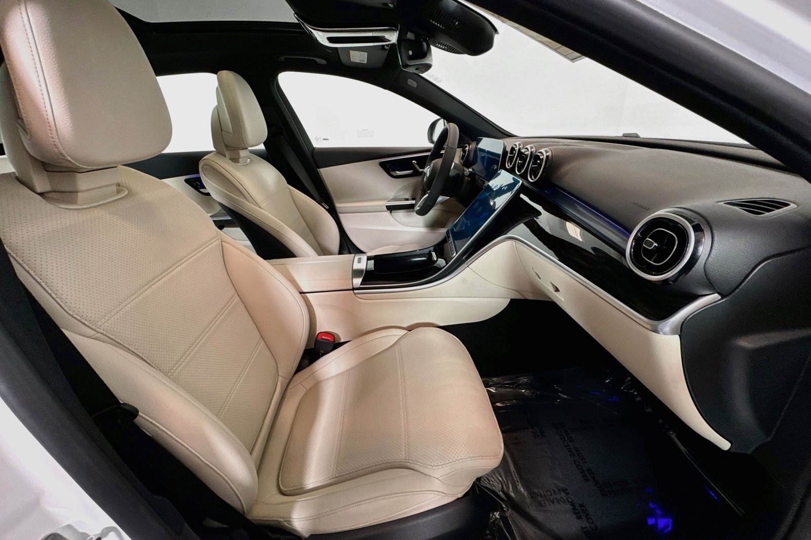 New 2026 Polar White Mercedes-Benz C 300 image 26