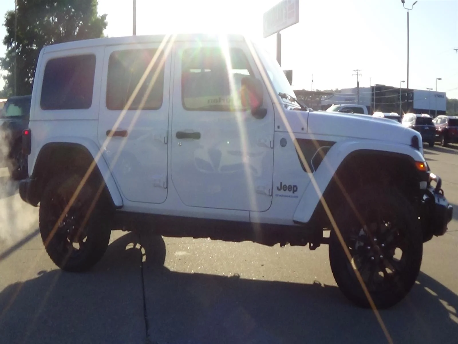 Certified Used 2025 Bright White Clear Coat (pw7) Jeep Backcountry 4xe image 5