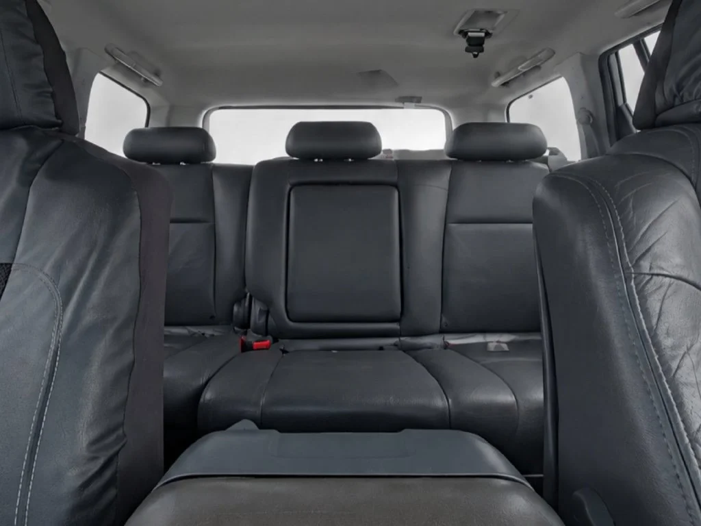 Used 2004 Silver Honda EX-L image 25