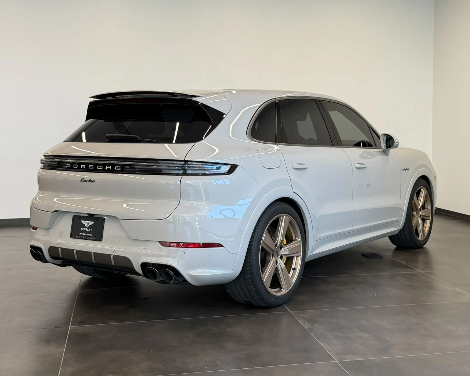 Used 2025 White Porsche Turbo image 5