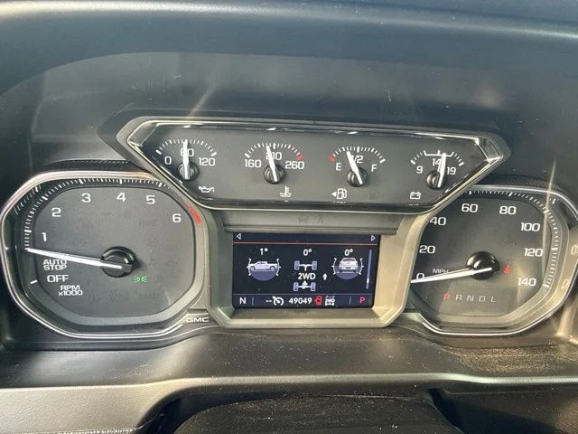 Used 2020 Red GMC SLE image 24