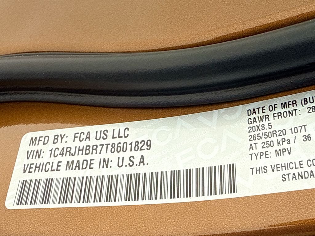 New 2026 Copper Shino Metallic Clear-Coat Exterior Paint Jeep Limited Reserve image 12