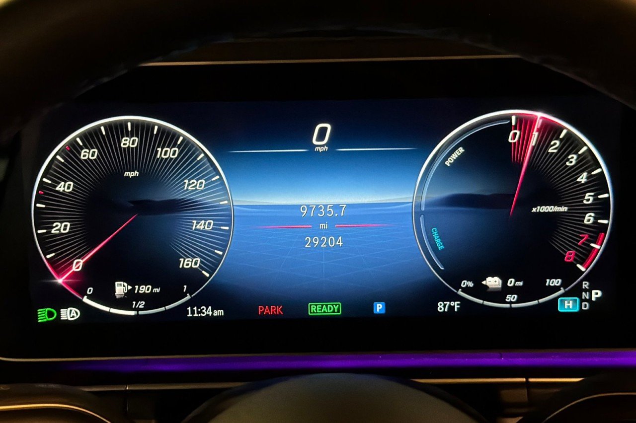 Certified Used 2025 Polar White Mercedes-Benz GLE 450e image 24