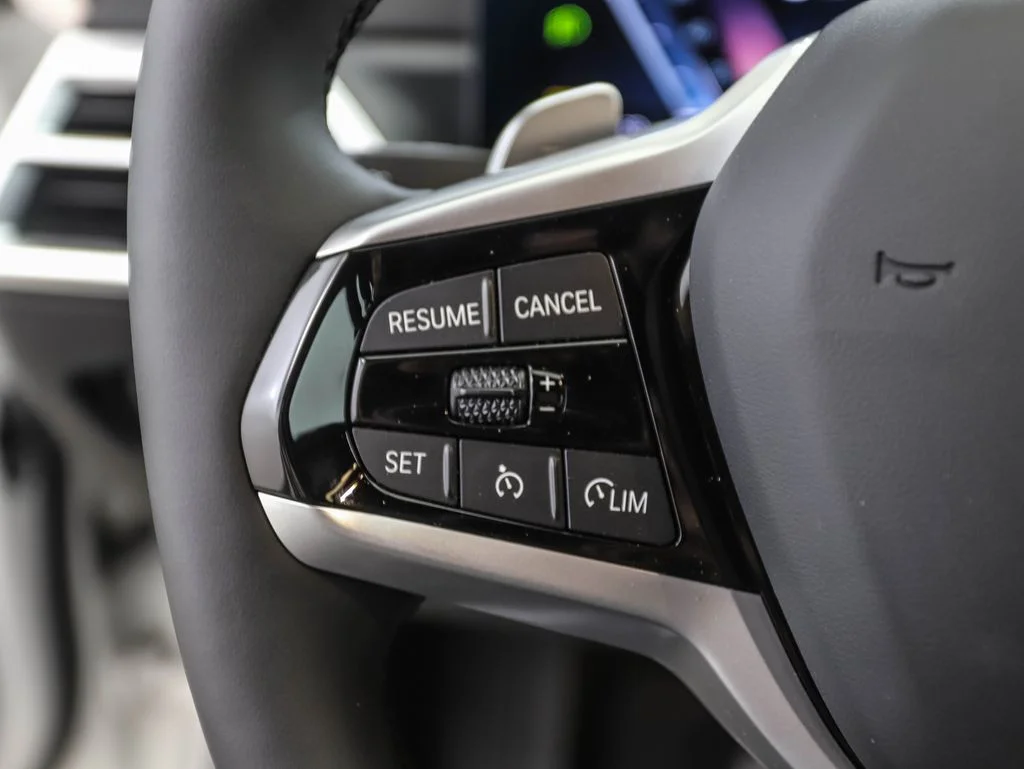 2025 BMW 3 Series 330i - Photo 12