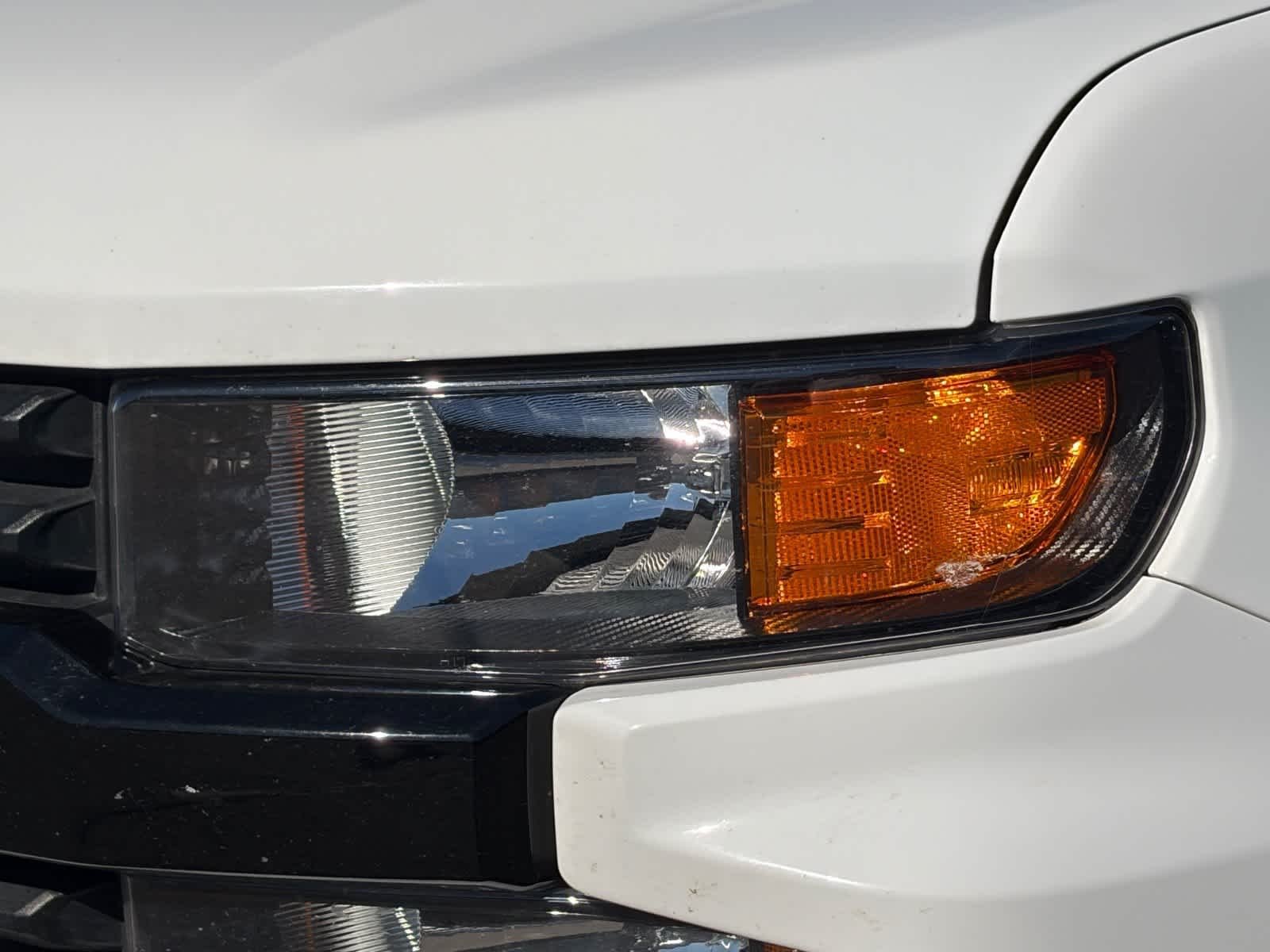 Used 2021 White Chevrolet Custom image 21