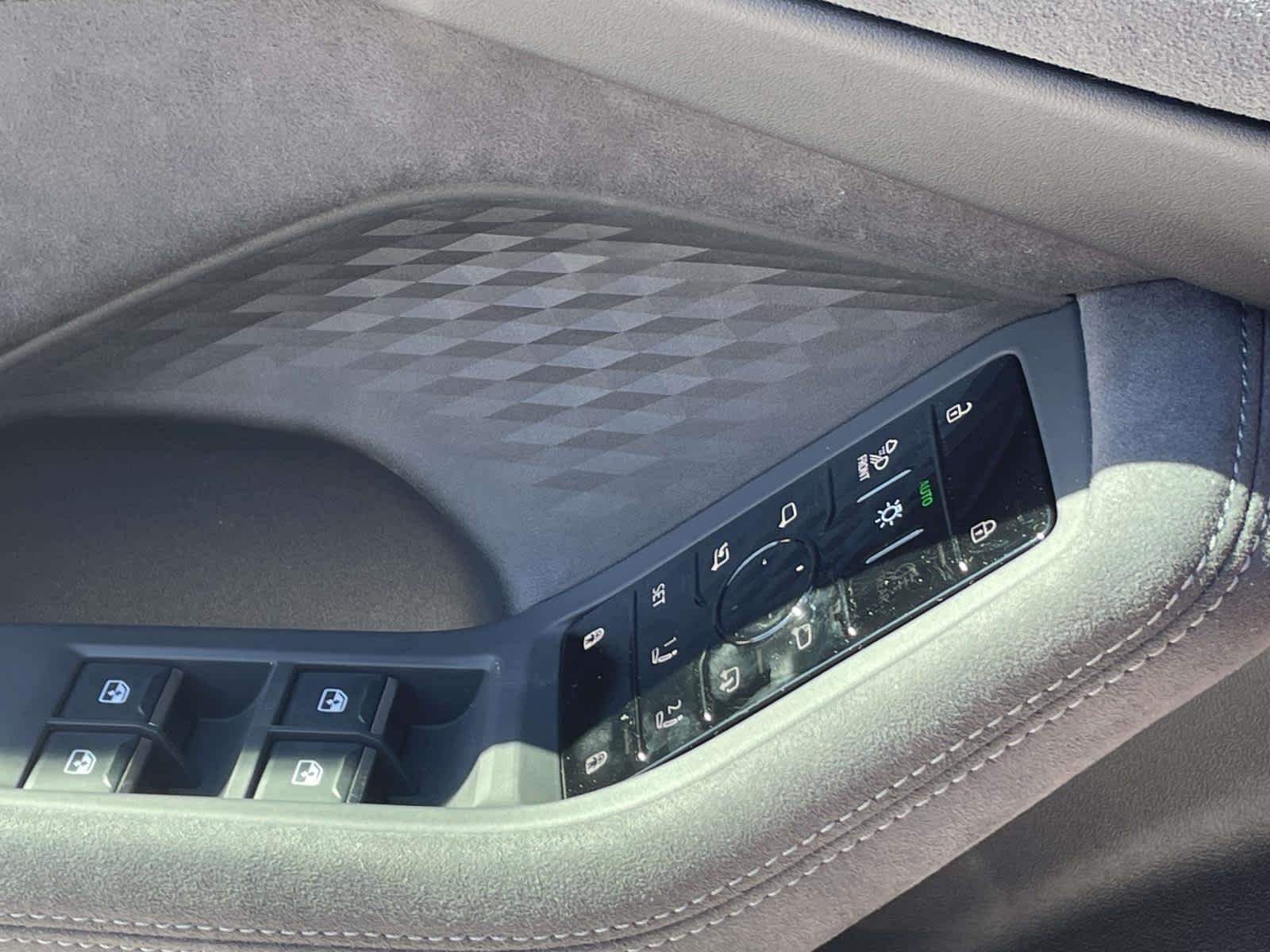 New 2026 9W9W/Blue Audi Premium Plus image 33