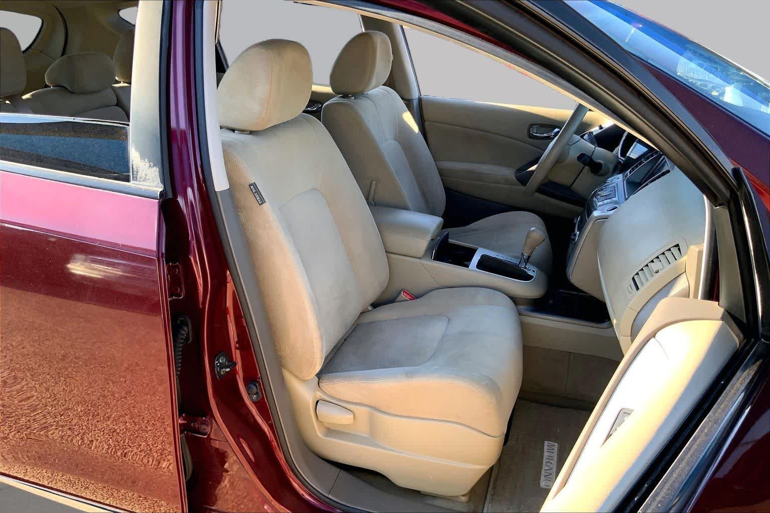Pre-Owned 2011 Nissan Murano S