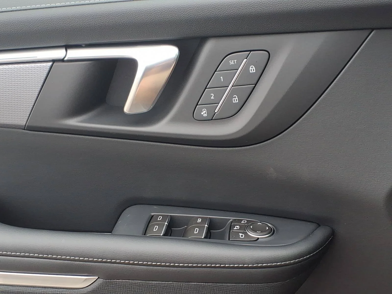 2026 Buick Enclave Sport Touring - Photo 11