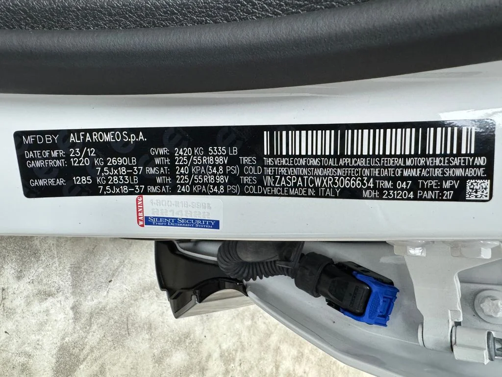 Used 2024 White Alfa Romeo Ti image 33