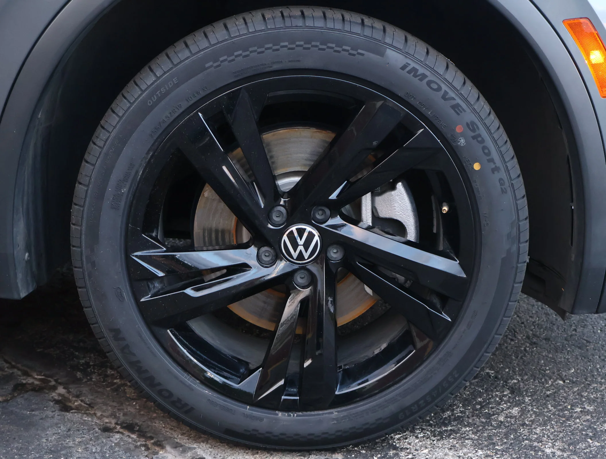 Used 2023 Gray Volkswagen SE R-Line Black image 26