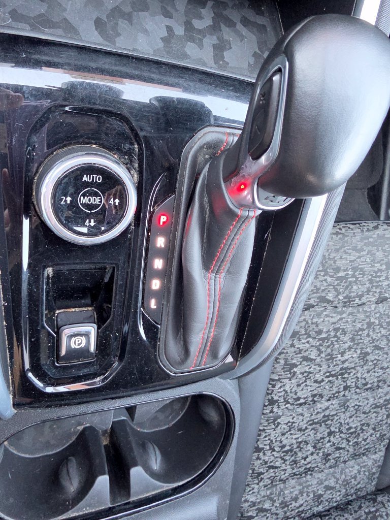 Used 2023 Gray Chevrolet Z71 image 30