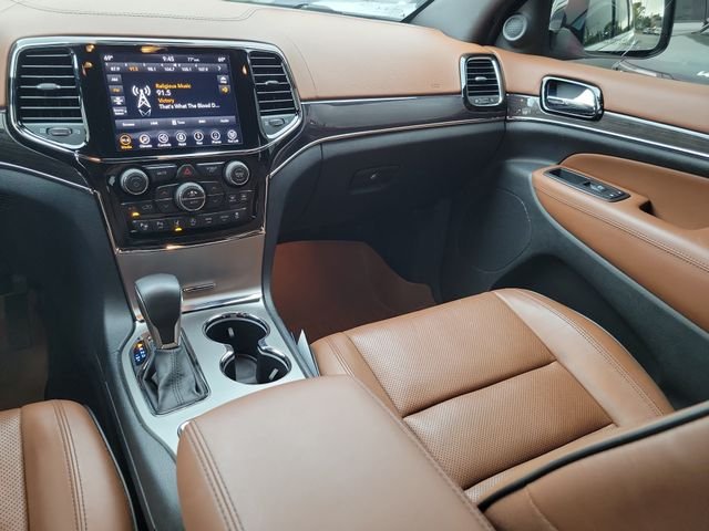 Used 2020 White Jeep Overland image 12
