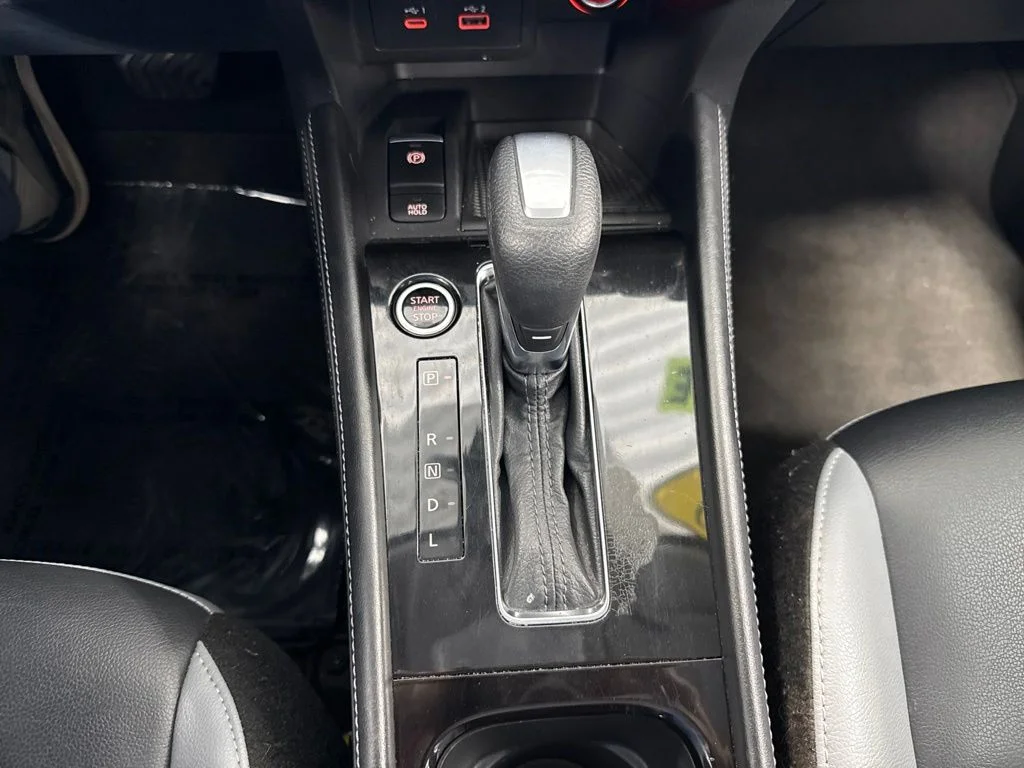 Used 2022 Gray Nissan SR image 15