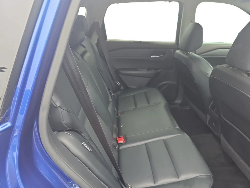 Used 2022 Caspian Blue Metallic Nissan SV image 23
