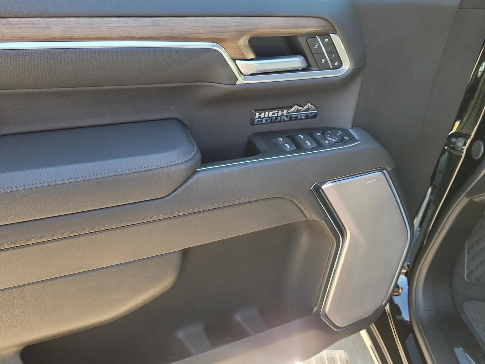 New 2026 Black Chevrolet High Country image 13