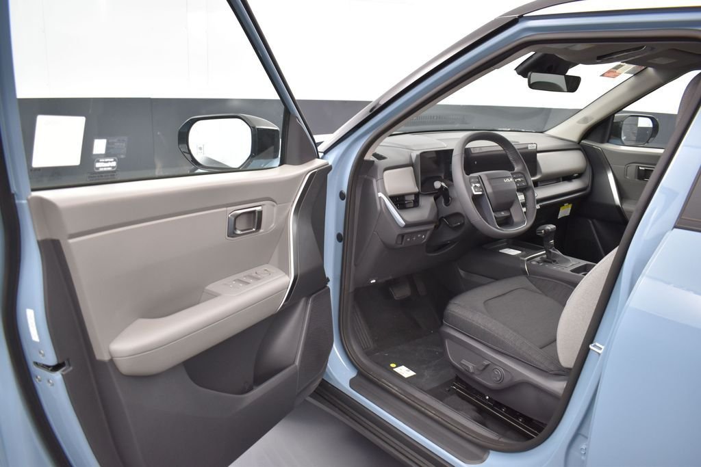 New 2027 Frost Blue / Black Roof Kia S image 5
