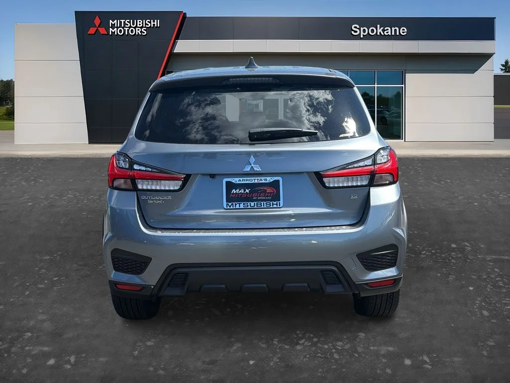 New 2026 Mercury Gray Metallic Mitsubishi 2.0 SE image 6