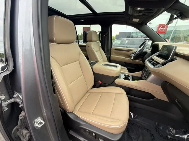 Used 2022 Gray Chevrolet Premier image 25