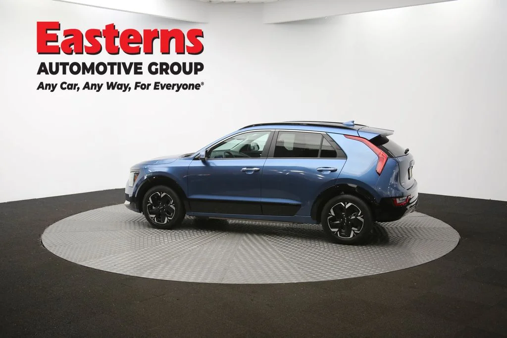 Used 2023 Blue Kia Wave image 61