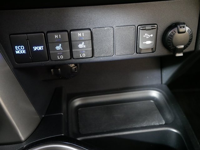 Certified Used 2018 Blizzard Pearl Toyota Limited image 30