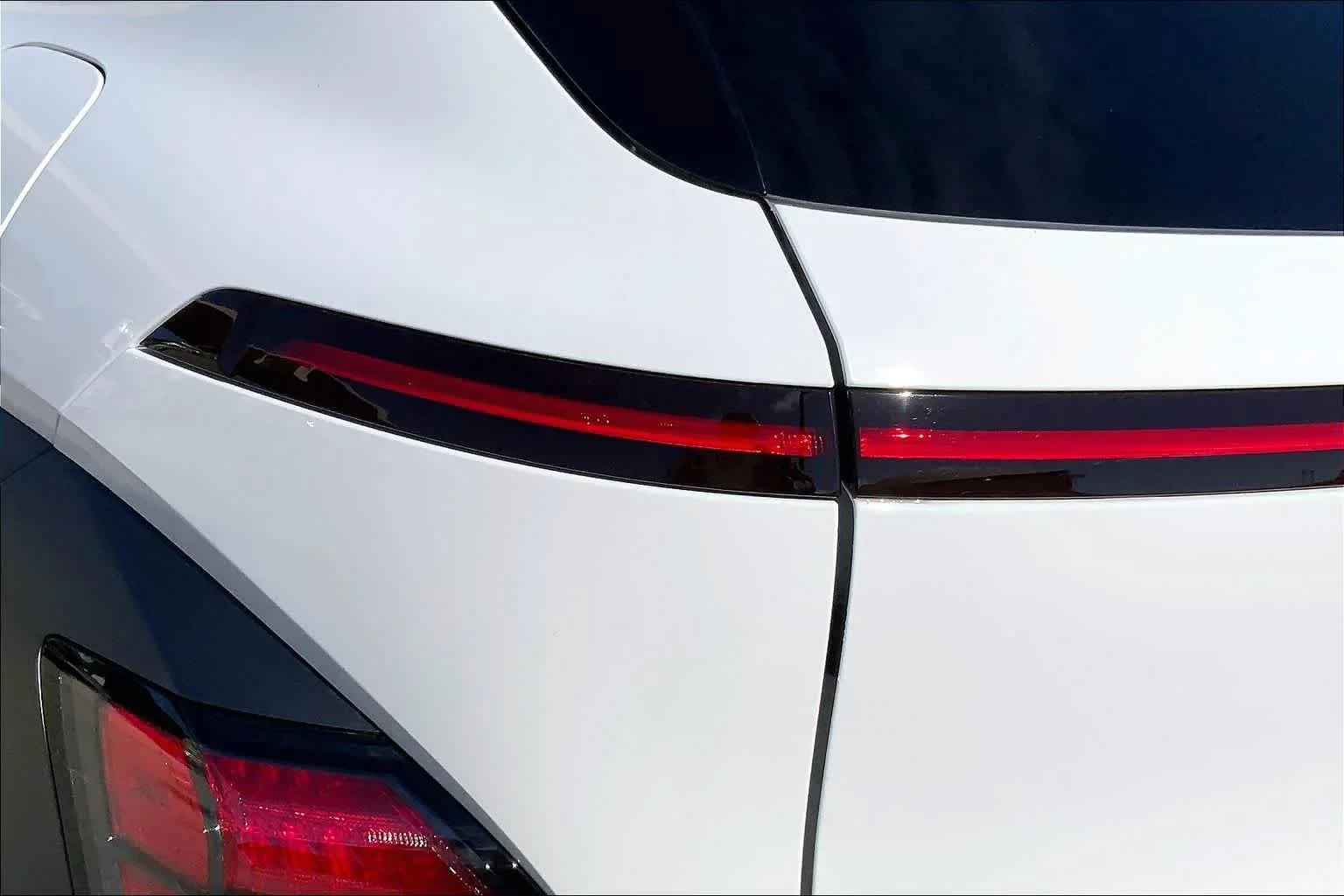 New 2026 Atlas White Hyundai Limited image 14