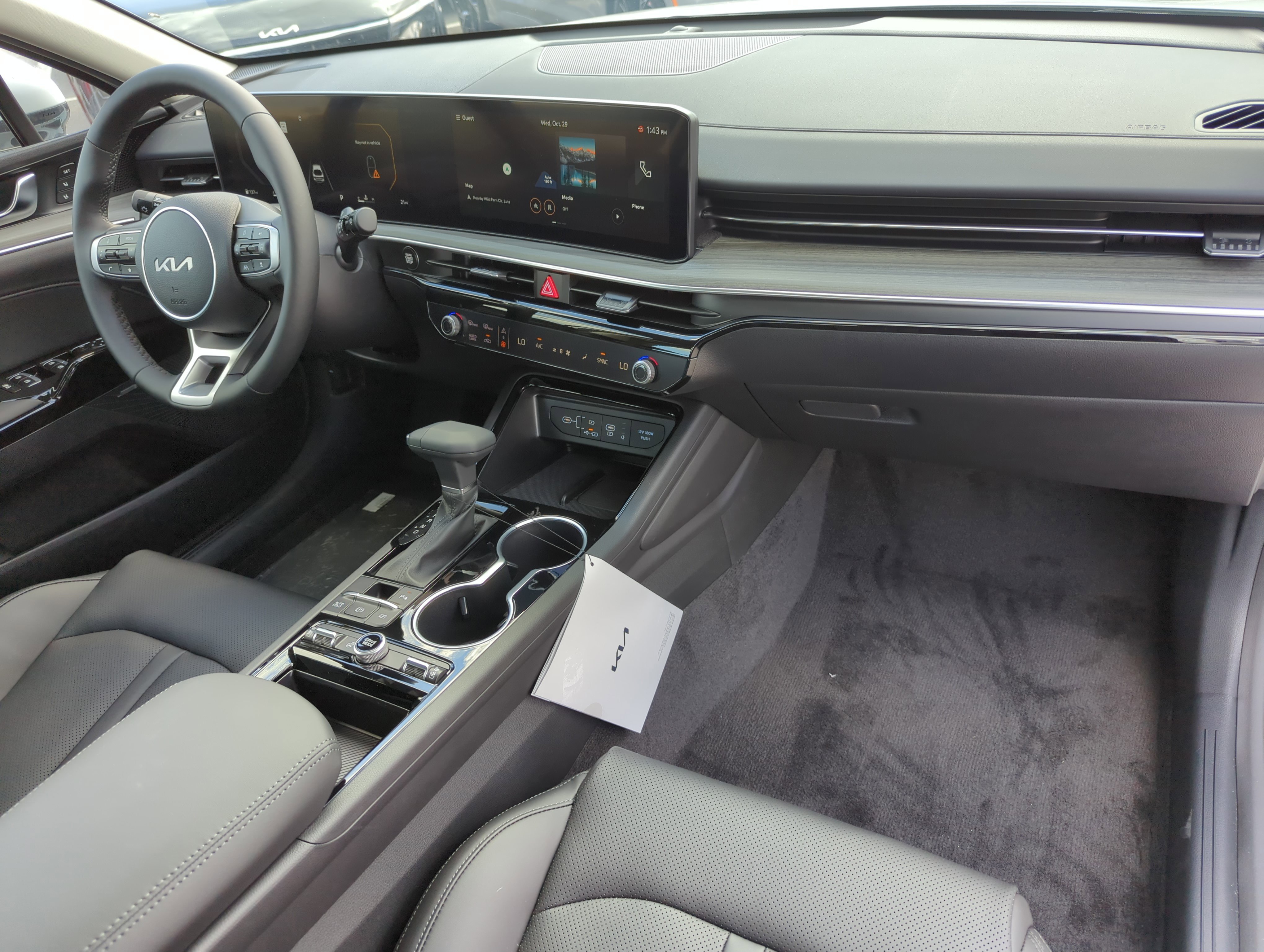 2026 Kia K5 EX - Photo 13