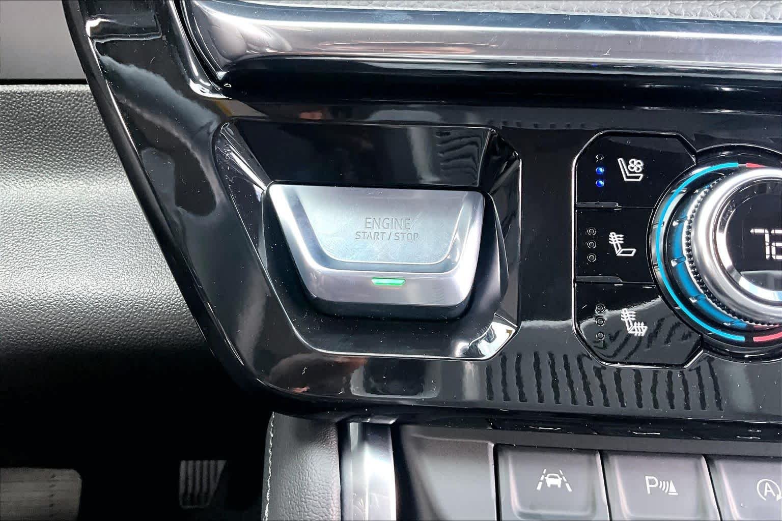 Used 2026 Sterling Metallic GMC Denali image 35