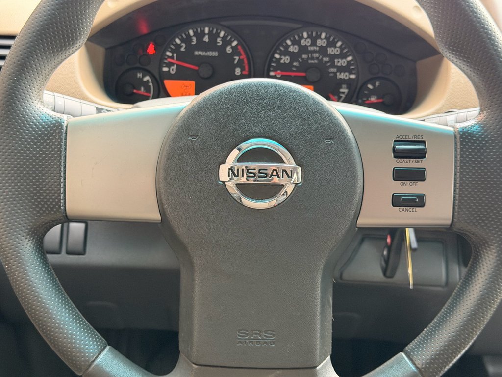 Used 2007 Avalanche Nissan S image 33
