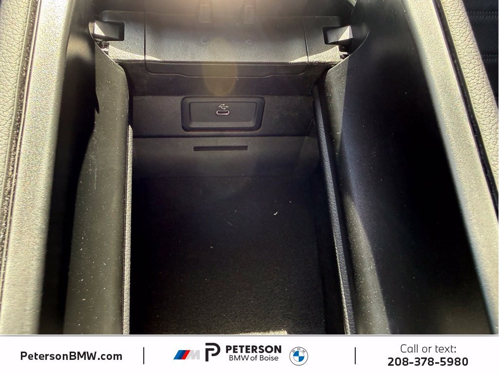 Used 2025  Mercedes-Benz C 300 image 24