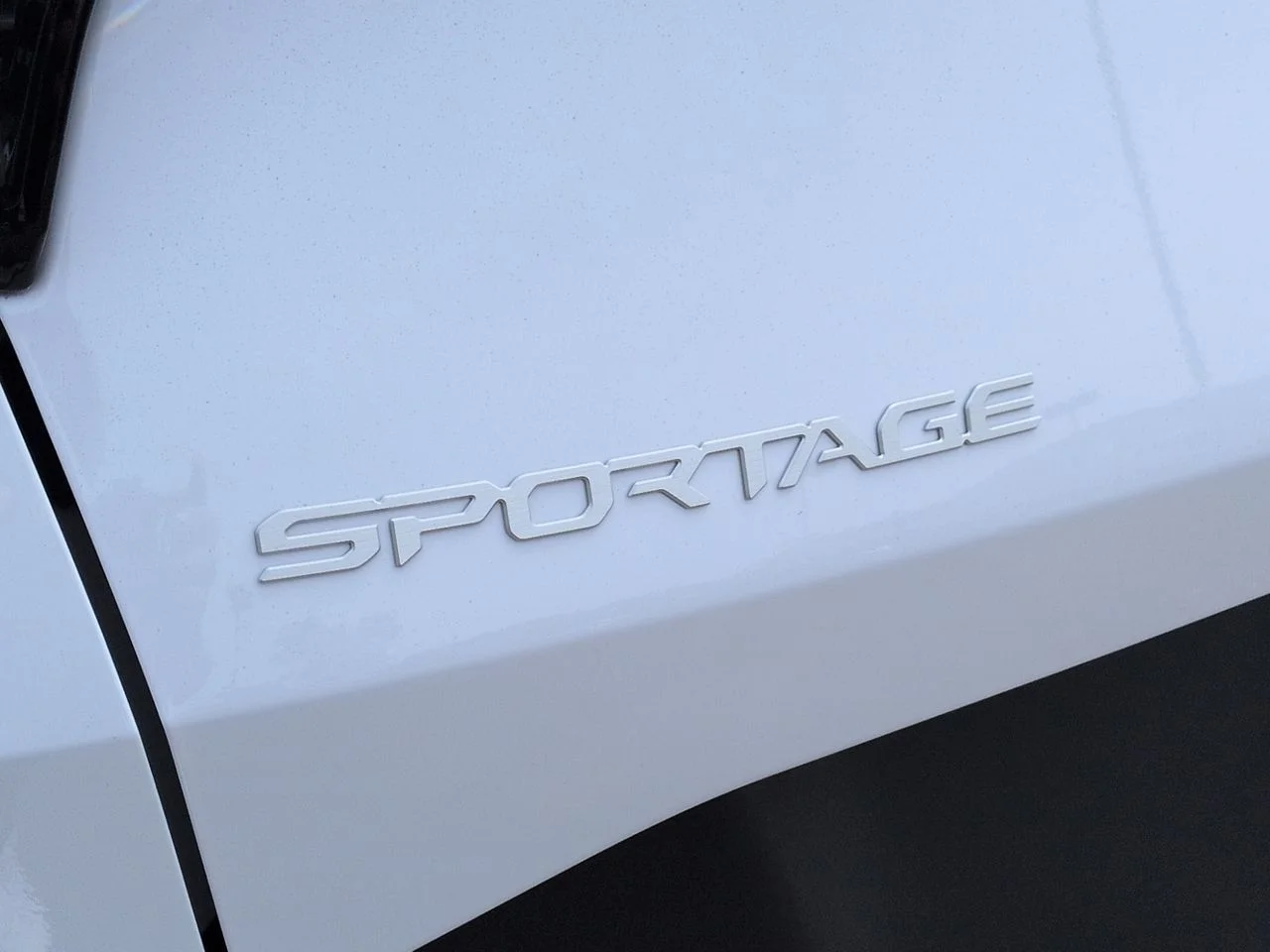 New 2026 Glacial White Pearl Kia LX image 33