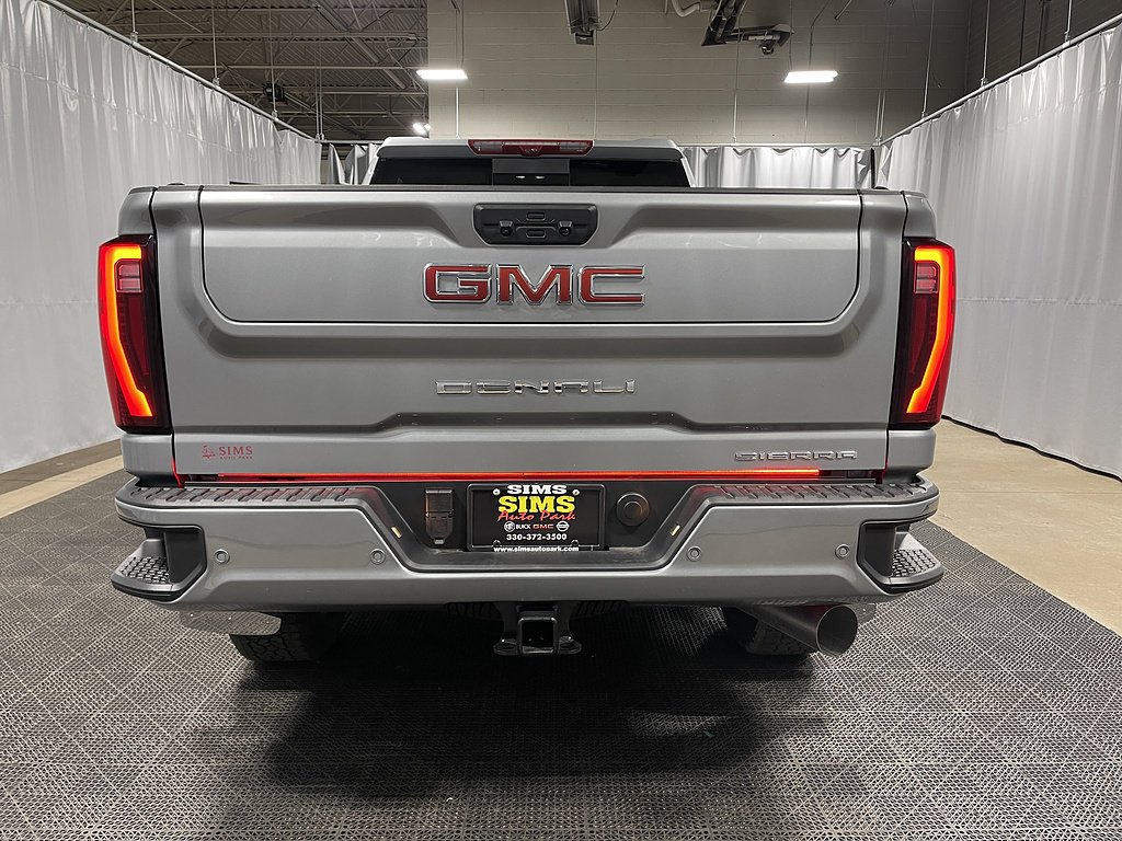 New 2025 Sterling Metallic GMC Denali image 9