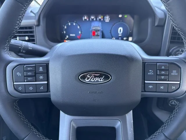 Used 2025 Red Ford XLT image 32