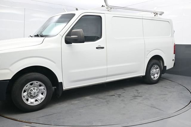 Used 2021 White Nissan SV image 3