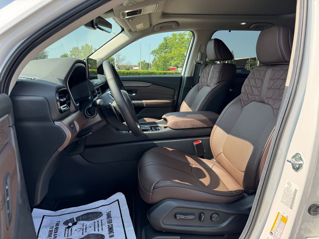 New 2026 Platinum White Pearl Honda AWD Elite image 25