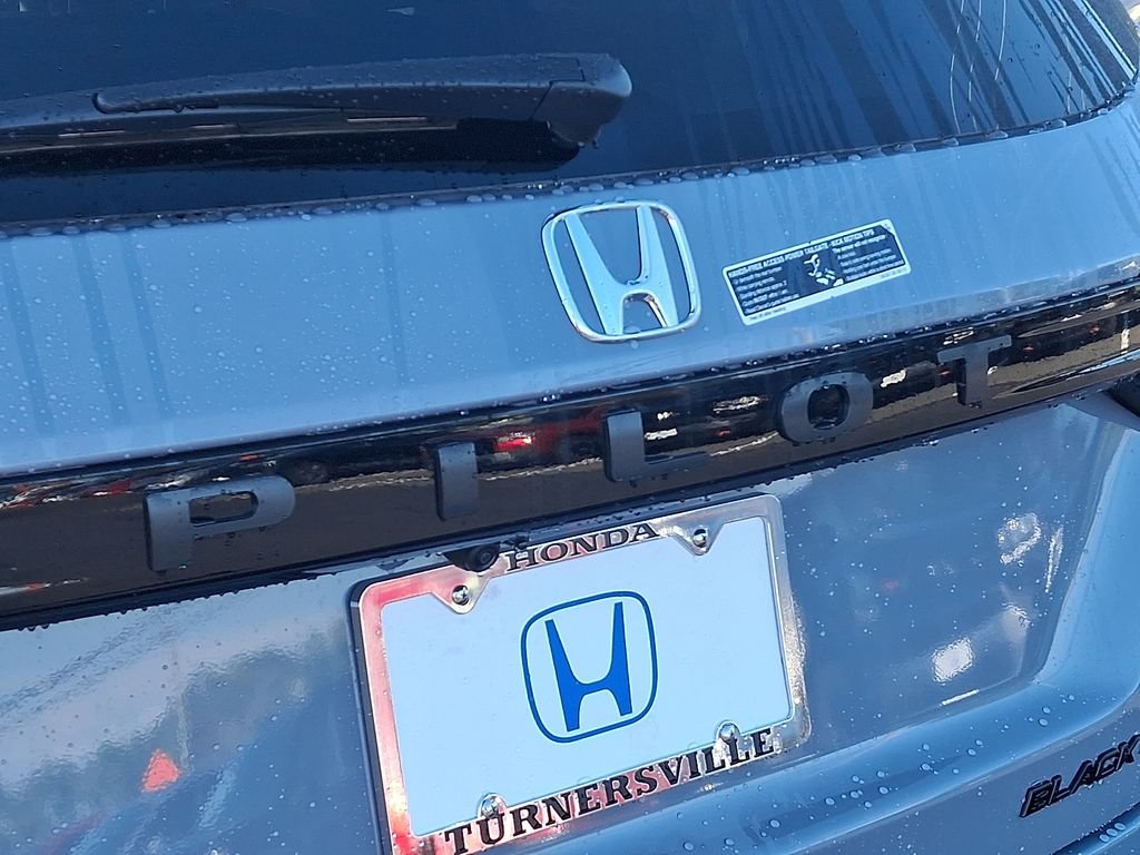 New 2026 Sonic Gray Pearl Honda Black Edition image 11