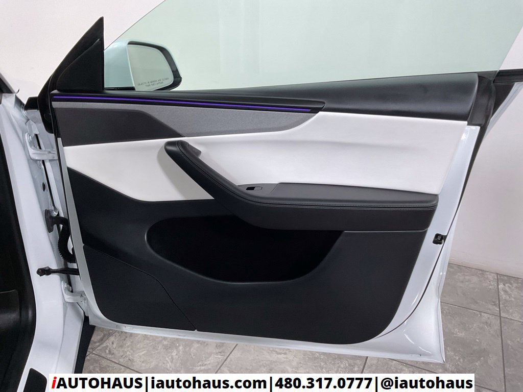 Used 2026 White Tesla Premium image 45