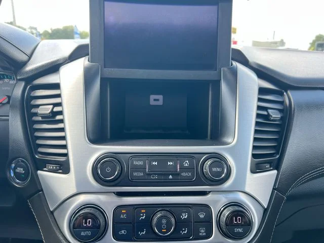 Used 2019 Gray GMC SLT image 22