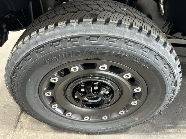 New 2027 White Ford XLT image 23