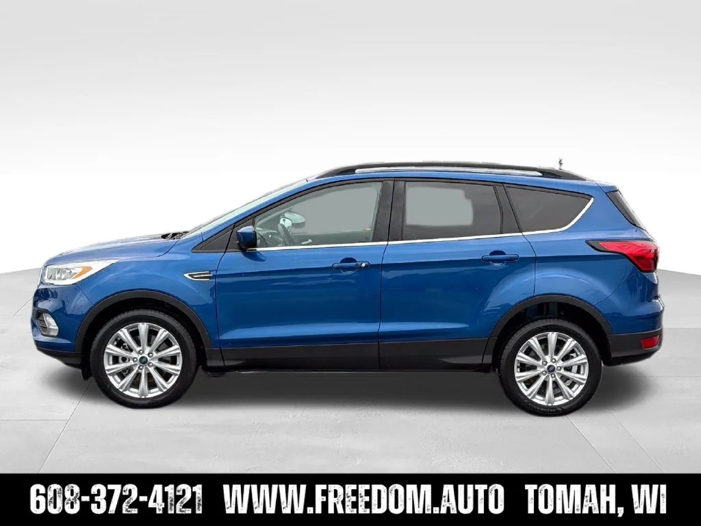 Used 2019 Lightning Blue Metallic Ford SEL image 2