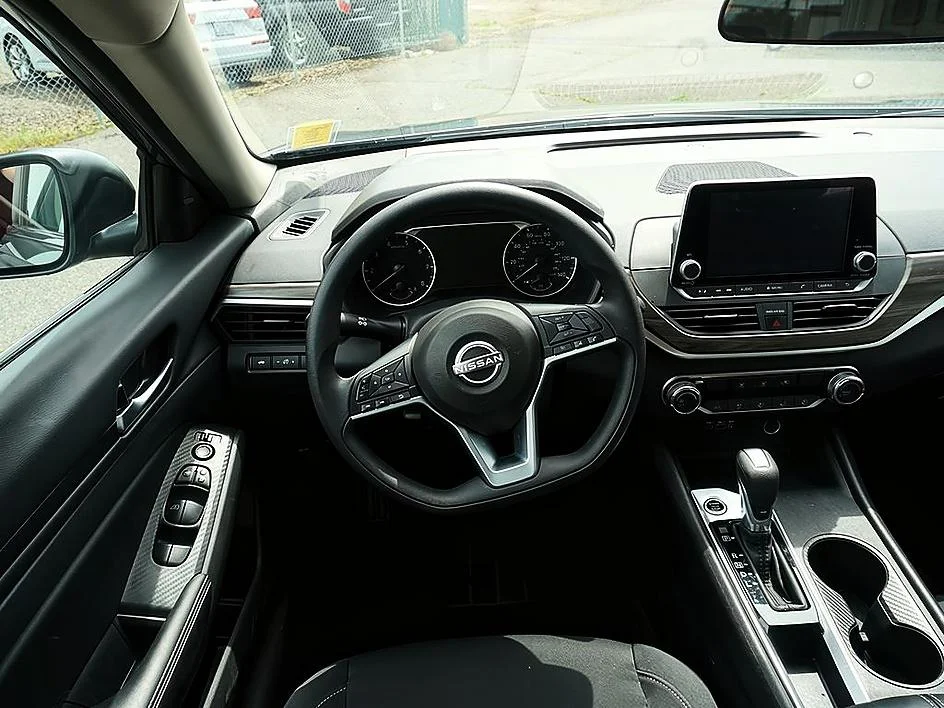 Used 2025 Gun Metallic Nissan SV image 23