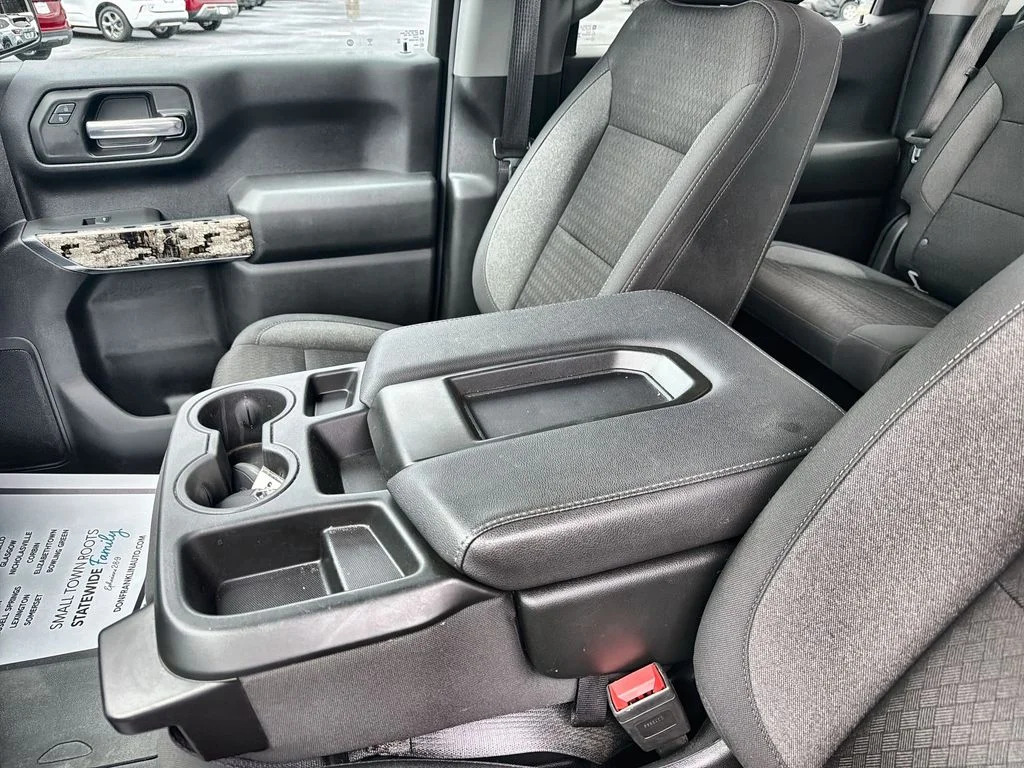 Used 2025 White Chevrolet Custom Trail Boss image 29